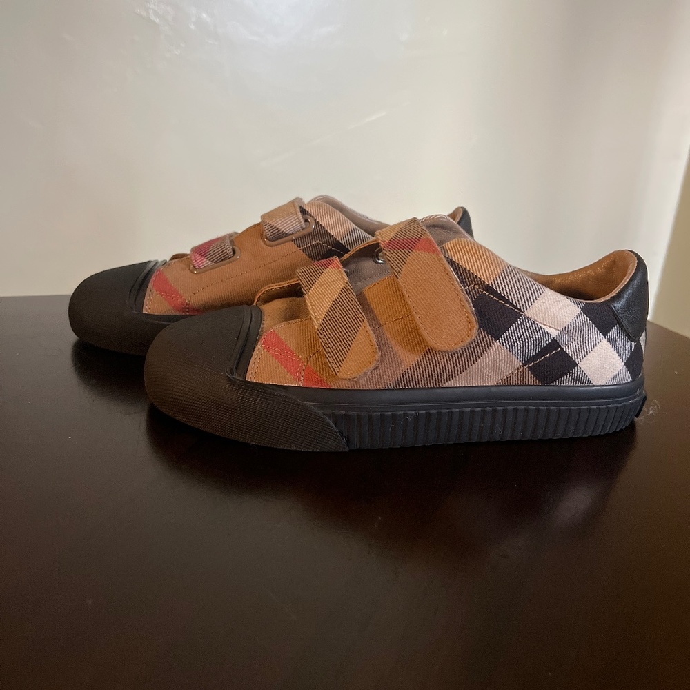 Burberry Kids Canvas